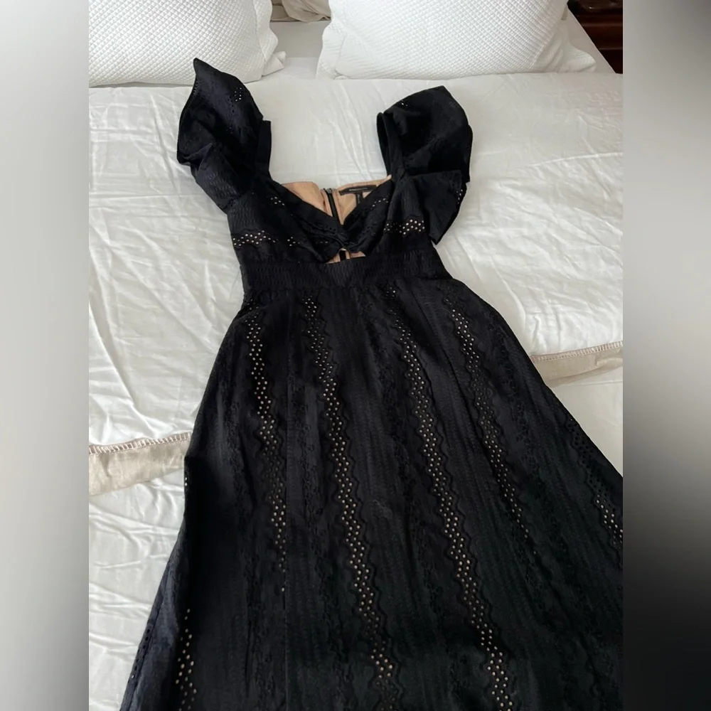 BCBGMAXAZRIA Eyelet Fit-and-Flare Midi Dress
✨ Like New – worn only once - Picture 7 of 13